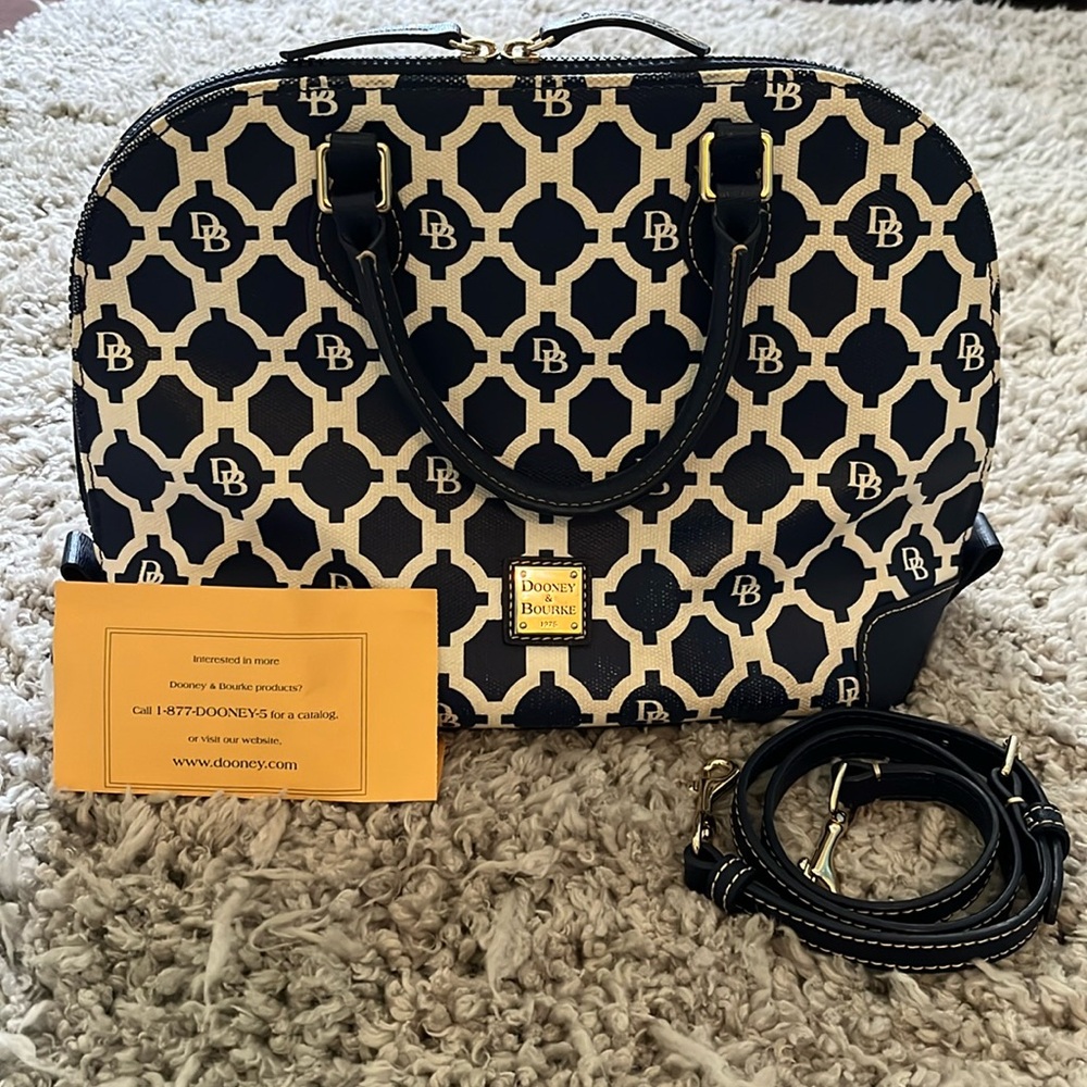 Dooney & Bourke purse